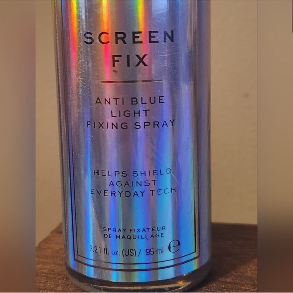 Revolution Screen Fix Anti Blue Light Fixing Spray | 3.21 fl oz / 95 mL | NEW - Picture 2 of 5